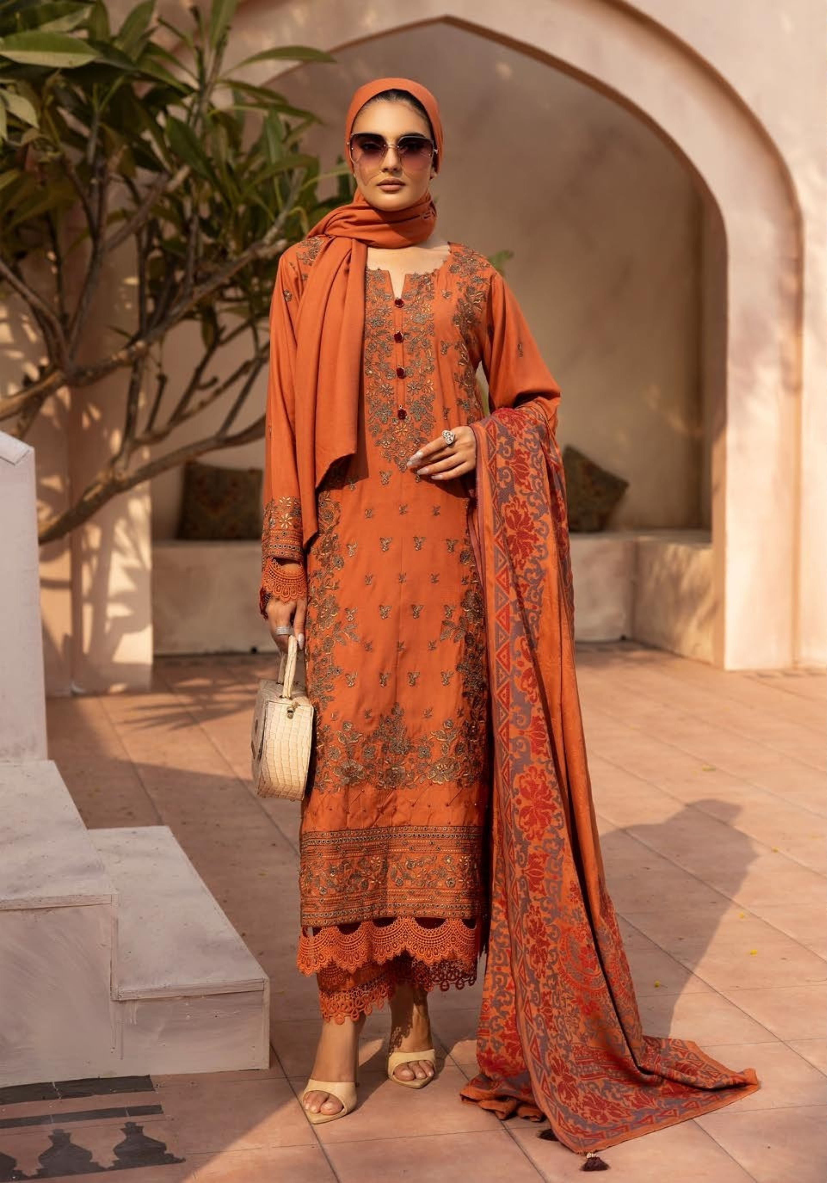 Embroidered Slub 3PC – Feroza