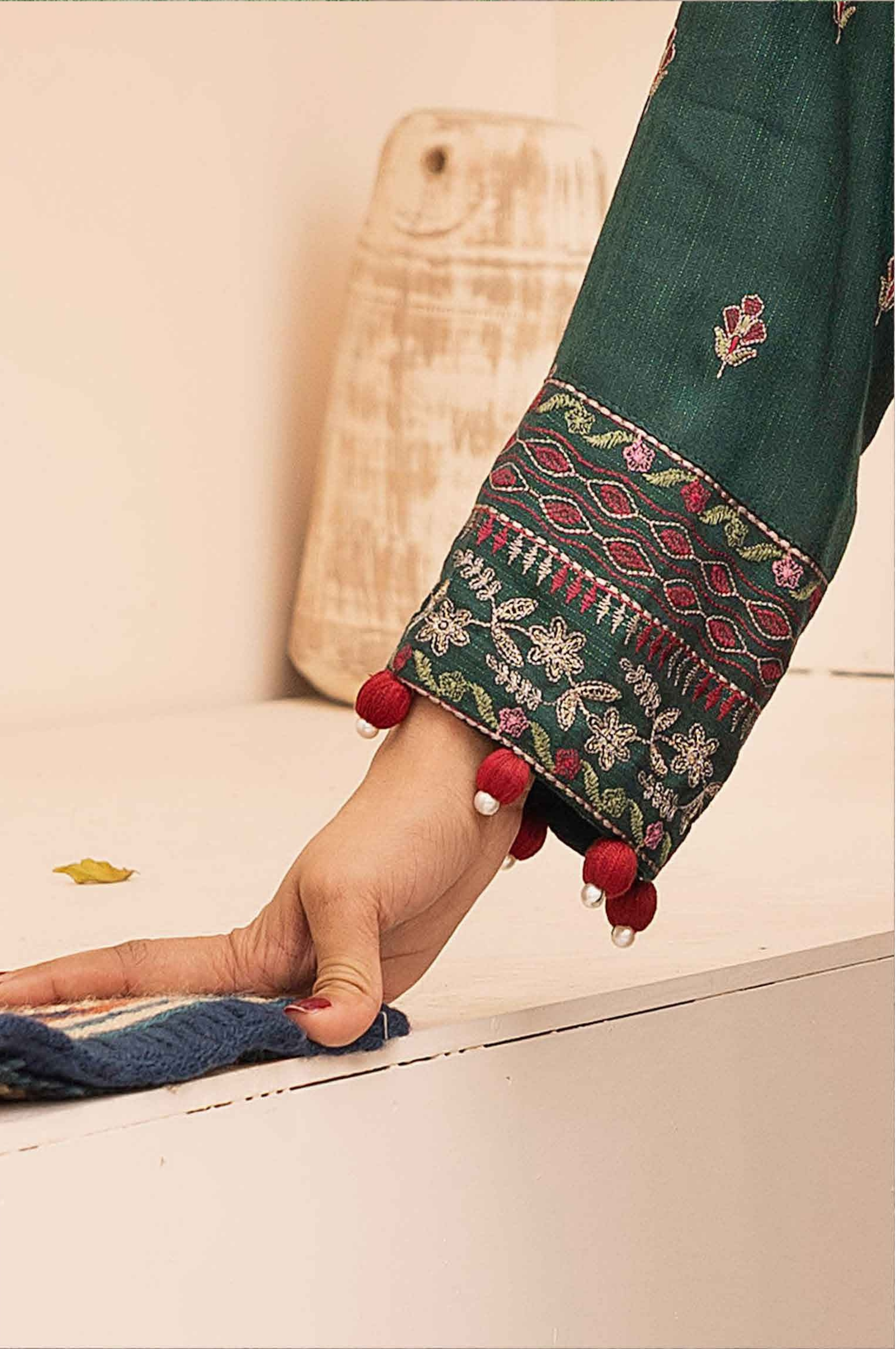 Embroidered Peach Leather 3PC – Mehek