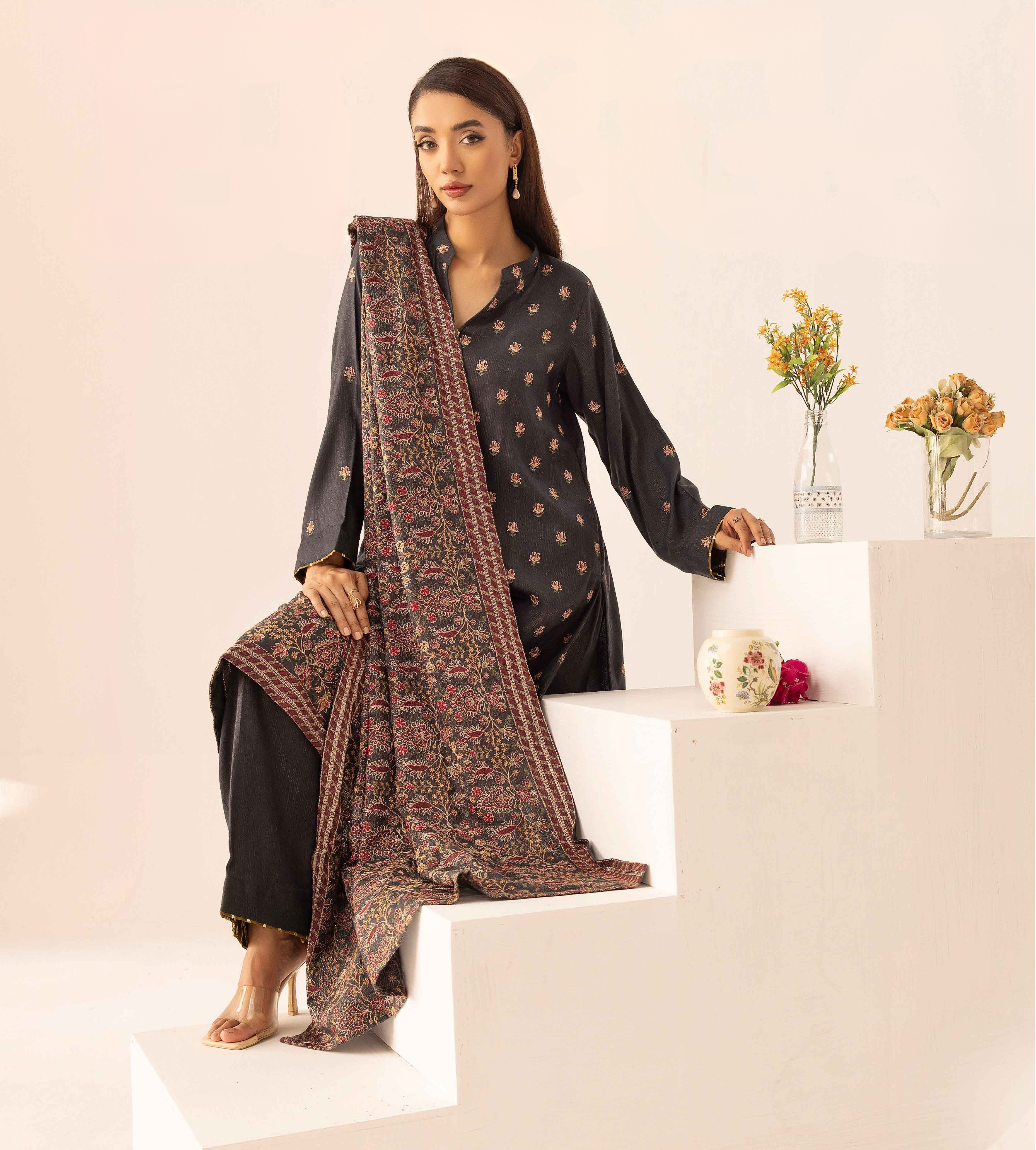 Embroidered Peach Leather 3PC – Aleena